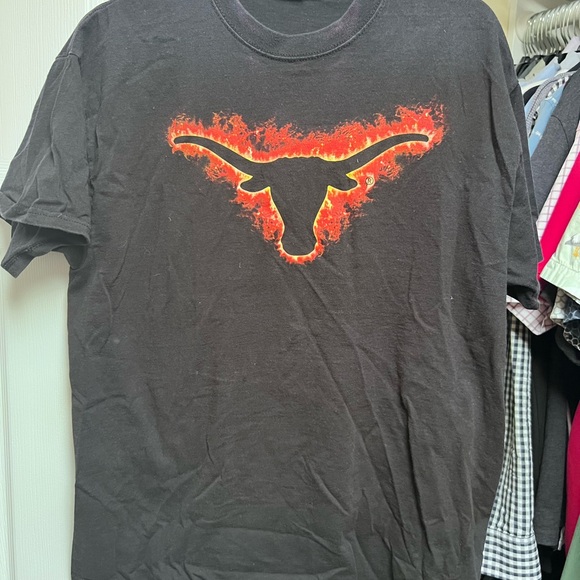 Rare UT TEXAS University of TEXAS Steer Delta TEE Flaming  Short Sleeve T-Shirt - Picture 1 of 3